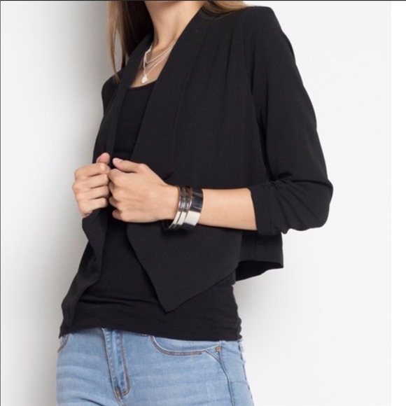 ✨LAST ONE SALE✨Black draped jacket - Picture 7 of 7